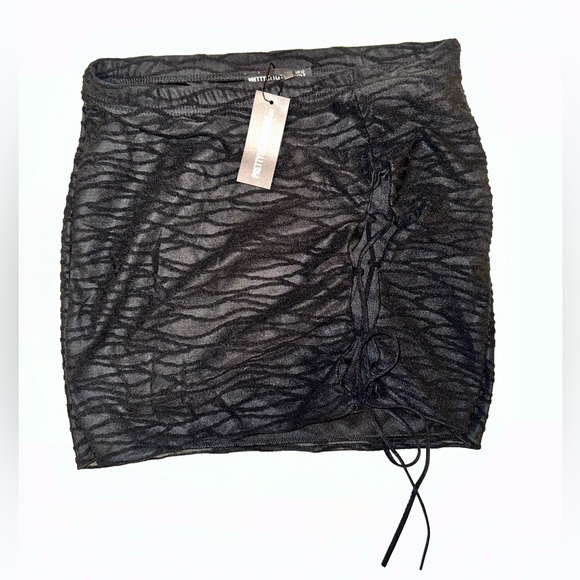 BNWT Lace Detail Mini Skirt - Picture 3 of 4